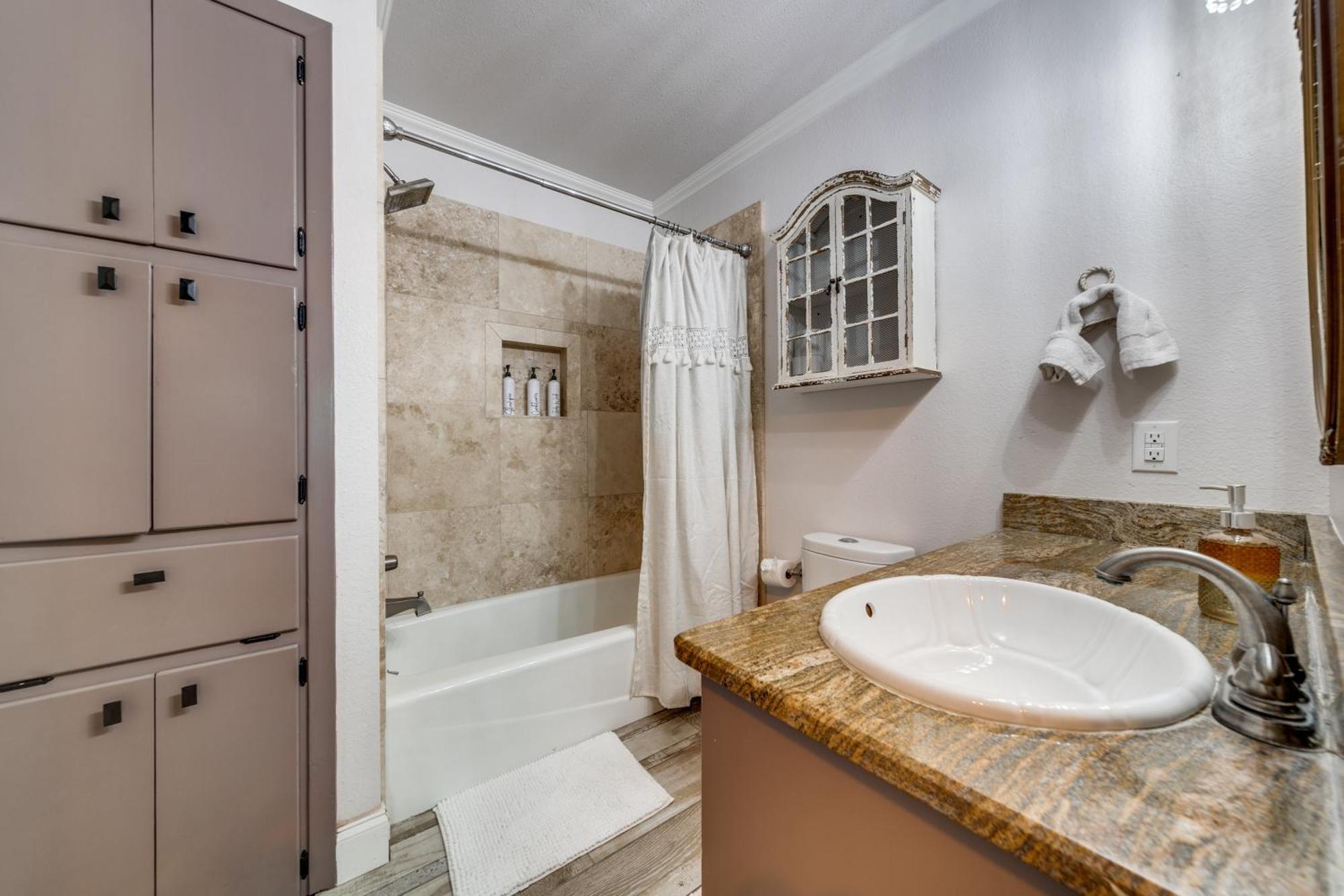 Charming Pet Friendly 4 Bdrm Home Mins To Main St And Wineries Fredericksburg Esterno foto